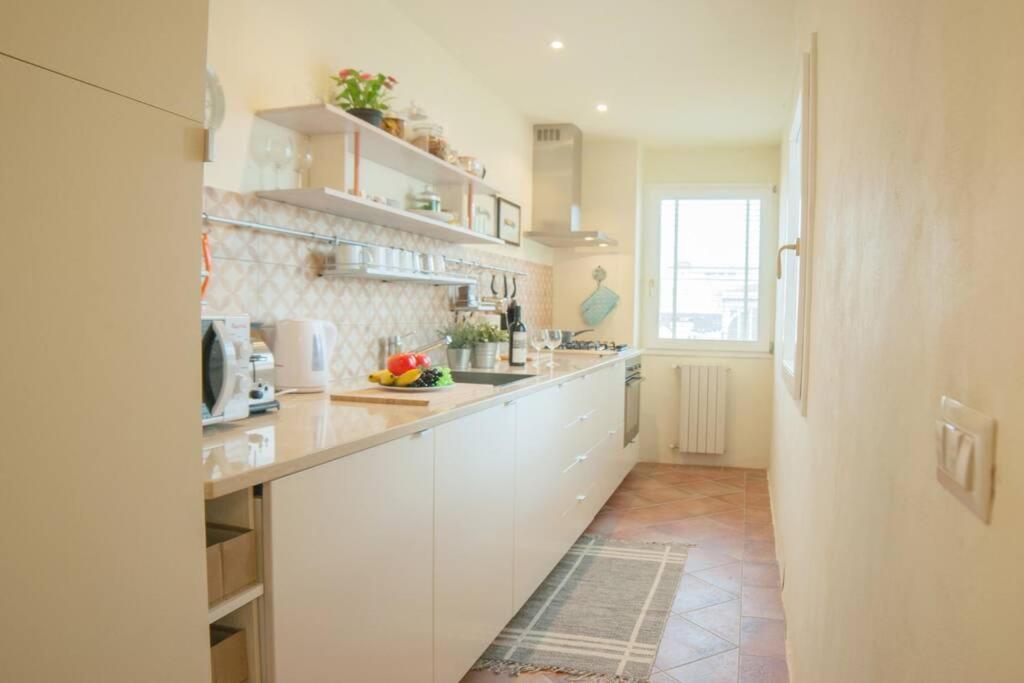 Cozy Macci Flat 4 People Near Santa Croce Square Apartment Florence Exterior photo